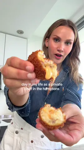 freaking out over this dinner guest 🥹 can you guess who?