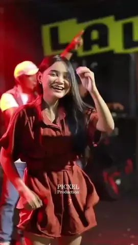pacar teman kok dimakan @Salma Novita #salmanovita #temanmakanteman #bungapermata #kurniarahma #resarenata #lalunamusicentertaiment #picxelproduction #trending #beranda #infoorkespati #infoorkesjepara #infoorkeskudus #rameindong #fypyou #fyp #fypシ゚viral #storyorkes #semogafyp #foryou #foryoupage 