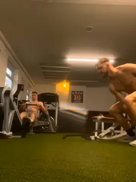 Getting busy in the gym  #gym #motivation #workout 