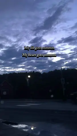 My dil goes 💓 #fyp #mydilgoesmmm #salaamnamaste #preityzinta #saifalikhan #bollywood #englishsubtitles #Relationship #viral #aesthetic #sunset #bollywoodsongs #forher #inlove #forhim #lovestory #fypシ゚viral #foryou #foryoupage #fypage #foryoupage #fypage 