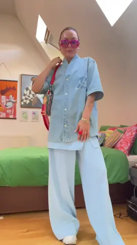 🫐 Truly obsessed with this @Axel Arigato denim shirt - and this whole blueberry vibe tbf 🫐 #OOTD #fitcheck #londonfashion #fyp 