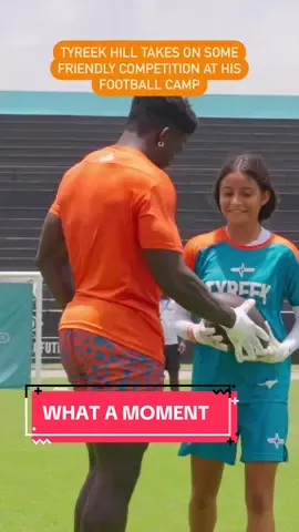 Taking Tyreek Hill one-on-one is what dreams are made of. 🙌 🎥 X/RayoNegroSports  #nfl #dolphins #tyreekhill #camp #crazy 