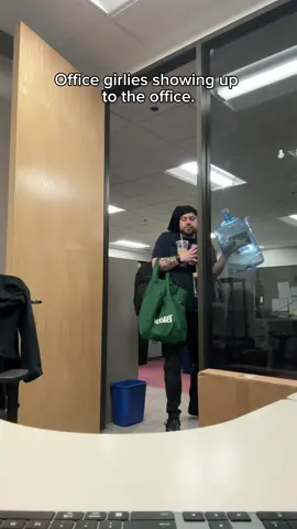 #BloomPartner trying Bloom’s new energy drink! @Bloom Nutrition #bloomenergy 