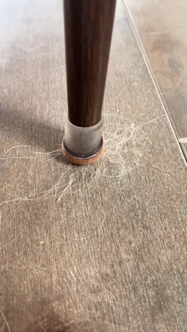 You wanna know what its like having 3 Goldens….? #hair #hairshedding #doghair #dogshedding #doggrooming #doglife #dyson #vaccum #dysonvaccum #dysonsavedmyday #goldenretriever #goldenlife #goldenmommy 