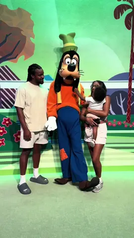 Day 2 in Orlando was so much fun celebrating my niece’s 4th birthday #epcot #orlandoflorida #disneyworld #thingstodoinorlando #familytrip 