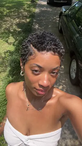 Finger coils on type 4 natural hair 💞 Products: Blue Magic Vitamin E Leave in, Aunt Jackies Curling Gel Don’t Shrink  • • • #naturalhair #twa #combcoils #fingercoils #pixiecut #shortnaturalhair #type4hair #4chair #honeybunstyles