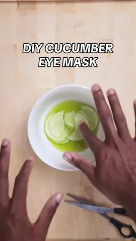 Let’s make some eye masks 🥒 #diyskincare #eyemask 