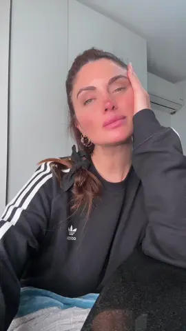 💖 ¿A quién se la dedicarían? 👀  La mantita eléctrica al final le sa el toque 😂 #Parati #fyp #foryou  @EMILIA 