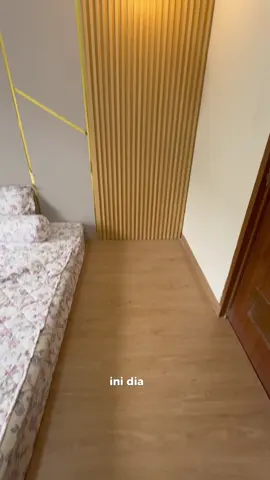 Replying to @Liloy Gemoy ini ya kk semoga menjawab #stickervynil #parquet #vynilstickers #stikerlantai #sphomedekor #dekorasirumah #homedecor #inspirasikamartidur #isnpirasidekorasikamar #rumahidaman #lantaivynil 