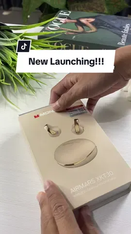 Produk baru dari Monster!!! Monster Airmars XKT30 Dengan bentuk tws yang bulat Dengan model earclip. untuk suara jernih dan bass, dan di lengkapi bluetooth 5.4 jadi stabil saat di gunakan. #Gamesolution #twsgaming #rekomendasitws 