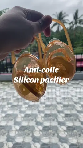 Anti colic pacifier for 0-6 months. Life saver for night time ☺️. #anticolicpacifier #anticolic #pacifier #pacifierforbaby #pacifierfornewborn #siliconpacifier #newborn #baby #babyessentials #MomsofTikTok #babysoftikok 
