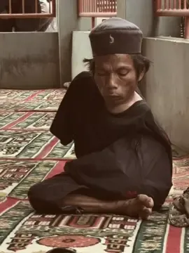 insecure yang sesungguhnya🥀#fypシ゚ #sholat #sadstory #bismillahfyp #xzyabc #fypage #xyzabc #fypシ゚viral #fypdonggggggg 