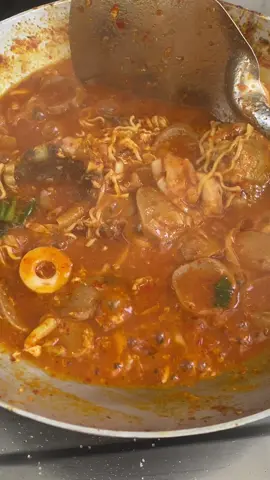 sapa yang suka seblak lekoh?#seblak #seblakkuningan #kuninganjawabarat #kuninganrepost 