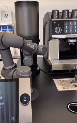 Coffee ? Here the future of coffee making using robot #Tech #robot #coffee #cameo 