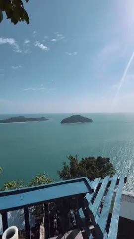 Indah sekali bukan😍#fypシ #view #puncakgurute #abcxyz #laut #gunung #pemandangan #alam #acehbesar #wisataaceh 