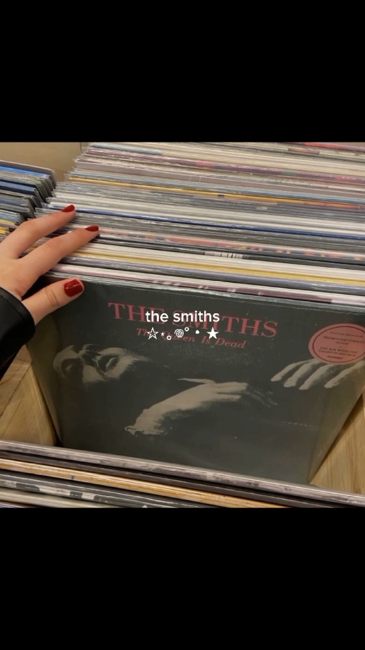 🧸| #thesmiths #songs #aesthetic #vibes #pinterest #aestheticvibes #music  #moodboard #fy #foryou 