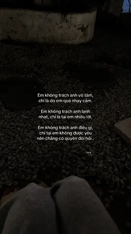 em không được yêu.. #tiktok #7th4 #foryoupage #fypシ #motchutbuon #emyeuanh #xuhuong 