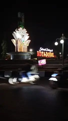 #view #CapCut #garutpride🔥 #garut #garutjawabarat #pemandanganindahdansejuk #pemandanganaesthetic #pemandanganindah #pemandanganmalam #pemandanganmalamhari #jalanraya #alam @evieesm 