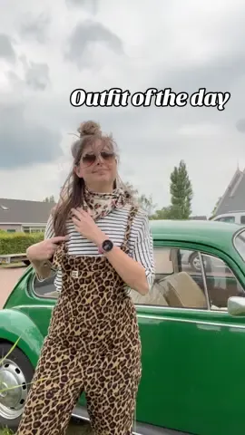 💚 #outfitcheck #lucyandyak #leopardprint #vwbug #volkswagen #vwbeetle #outfitoftheday 