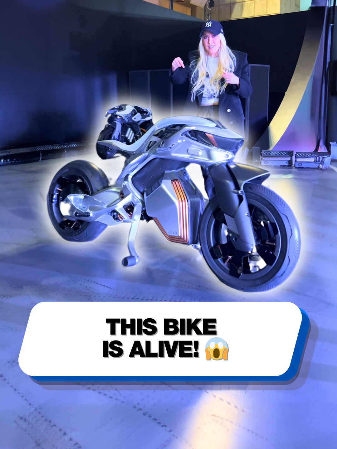 This AI-powered bike can drive itself! 😱 #yamaha #motoroid2 #motorcycle #selfdriving #futuretech #technology #ev #electricvehicle #cyberpunk #motorbikes #superbike #supercarblondie #conceptbike #ai