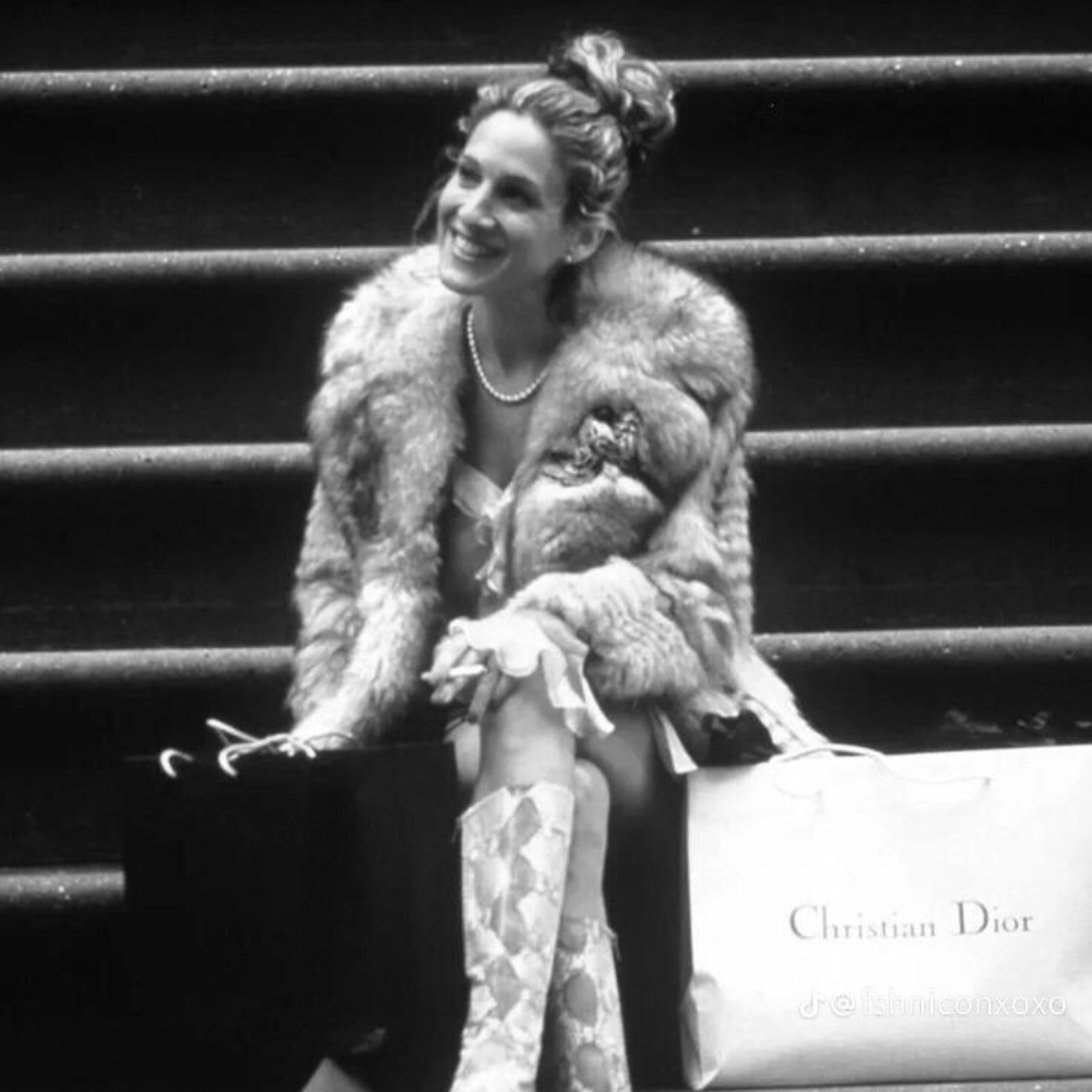 eu não posso ficar sem meus sapatos✨️👡🛍👠  #carriebradshaw #sexandthecity #satc #sarahjessicaparker #aesthetic #foryou #viral 