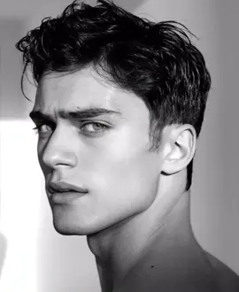 Evans Nikopoulos ||  #evansnikopoulos #fyp #malemodel #BookTok #mog #looks #pslgod #greek #malebeauty #model #fashion #lookism #viral #edit #lighttriad 