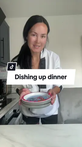 Dishing up dinner 😊 #dishupdinnerwithme #dinnertime #teatime #mumsoftiktok 