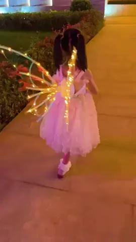 It looks like a lovely fairy when you turn on the power switch and let it automatically flap its colorful wings. Laser material color feather, a variety of colors can be changed. 👉 𝗦𝗵𝗼𝗽 𝗡𝗼𝘄: https://chunnumunnu.pk/product-category/hot-selling/------------------------------------------------------------------- 📞Call Us: 0345-3373633 💬Whatsapp:h ttps://wa.me/923453373633