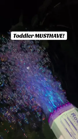 Toddler must have !! Its getting warmer outside & the babies love bubbles! Its even fun for the older kids !! Love it #bubblegun #toddlermomsoftiktok #MomsofTikTok #tiktokshopfinds #rocketbubblegun #toysforkids