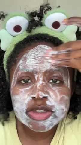 Replying to @Donnie B Head and Shoulders cleared my fungal acne?? #skincare #makeup #makeuphacks #BeautyTok #beautyhacks 