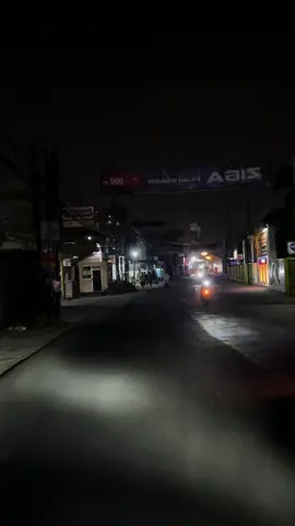 Vibess Malam Pondok Aren 🛵☕️ #tangsellife #tangsel #pondokaren #jalanan #suasana #malam #fypシ #fypシ゚viral 