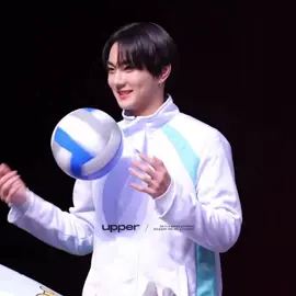 MY TWO WORLDS COLLIDING⁉️⁉️ #jungwon #enhypen #haikyuu #aobajohsai #oikawa 