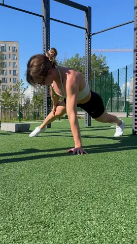 Playing around at the outdoor gym 💪🏻  #calisthenics #gym #workout #Fitness #workoutmotivaton #challenge #fyp 