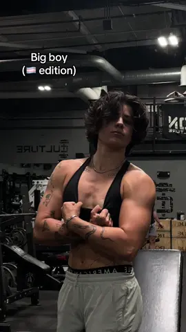 Bulk is in full swing 😮‍💨😮‍💨 #trans #ftm #lgbt #lgbtq 