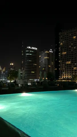 Dubai #traveltiktok #travelblogger #dubai #travelvlog 