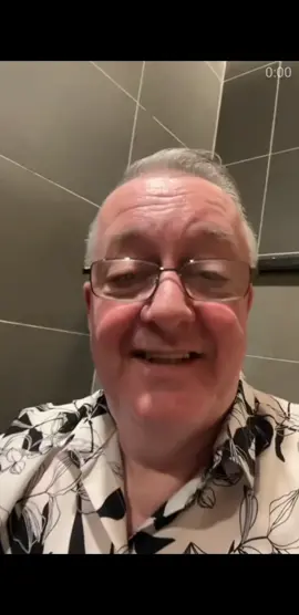 wtf is dat 🗣🔥🎶 #techno #rave #dance #grandad #viral #technorave #crazy #toilet #funny #blowthisup 