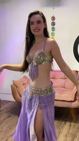 Shakira 💜 #bellydance #maxsuellhen #dancer #dançadoventre #dança #shakira #bellydancer #dance 