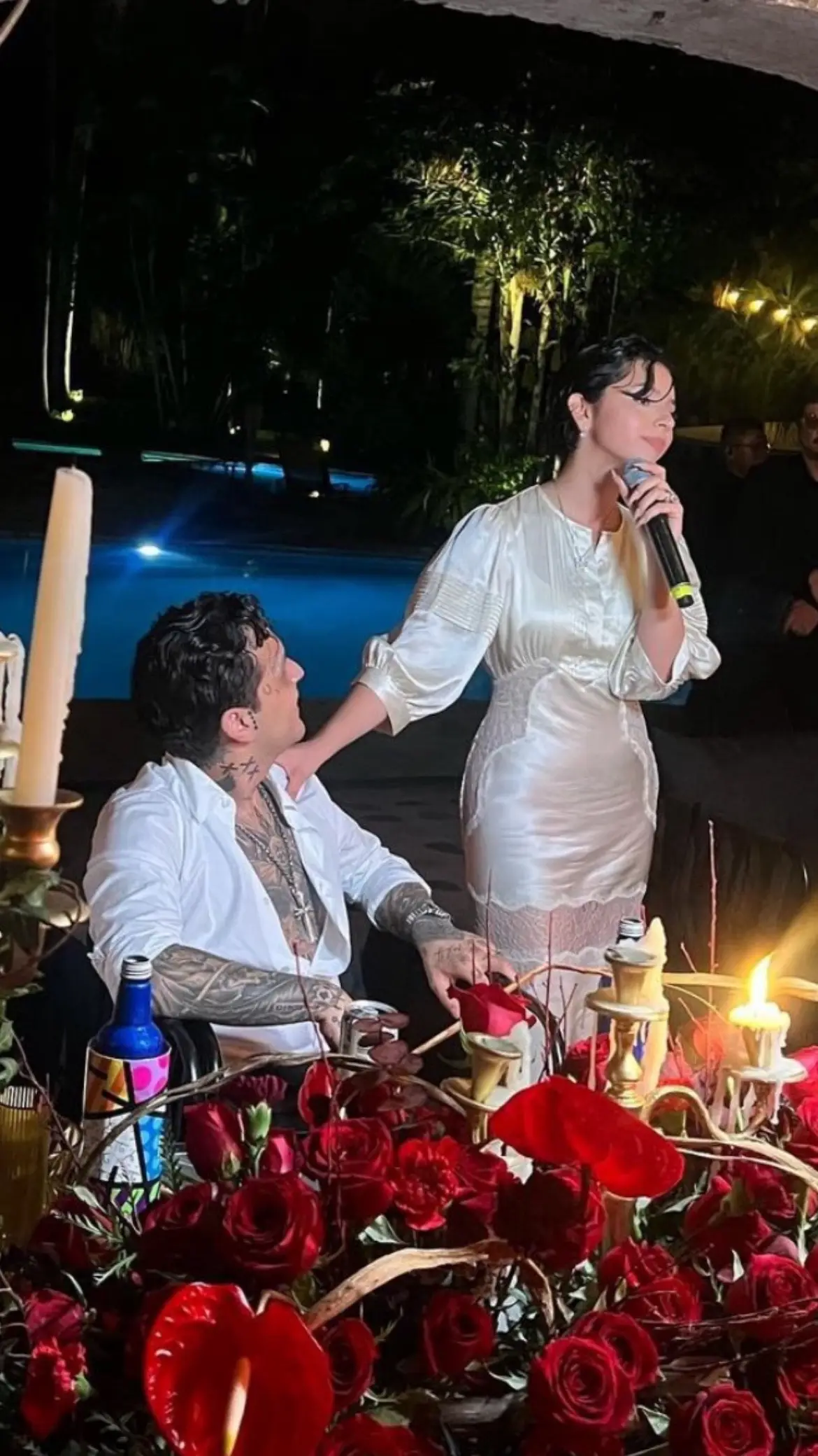 Como la miraaa.. 🥹🥹🥹🥹 - - - #christiannodal #nodal #angelaaguilar 