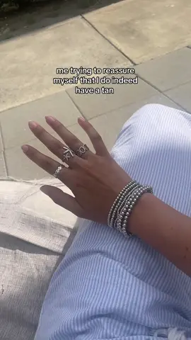 Tan blindness is so real🫣