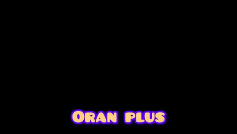 🔴🟢||▪︎ #حصري_جدا  وفق ما نشرناه قبل قليل بخصوص #انفلات_أمني_في_الجزائر  نقدم لمتابعينا الكرام المعطيات التالية كما حصلنا عليها من المصدر . #نجيب_الأضادي[ خاص وحصري ] تم  تبادل  إطلاق النار  صباح اليوم في ثكنة سانت هوبيرت في وهران، مما أسفر عن مقتل ما لا يقل عن خمسة أشخاص وفقًا لمصادر محلية. أفادت التقارير أن عسكريًا، الذي تعرض لعقوبة مؤخرًا، فتح النار على زملائه. ووفقًا للتقرير المؤقت وغير المحين ، تم تسجيل أربع ضحايا، بما في ذلك قائد الثكنة وضابط رفيع الرتبة، بالإضافة إلى عدد من الجرحى. وقد تم تعطيل حركة الجندي المهاجم الذي يُفترض أنه قُتل. ووفقًا للتحقيقات الأولية حسب مصادر خاصة ، يبدو أن المهاجم قام أولاً بذبح زميل له قبل أن يستولي على بندقية كلاشنيكوف لمواصلة هجومه. علاوة على ذلك، اعتقلت قوات الأمن ثلاثة أشخاص خارج الثكنة كانوا يرتدون سترات واقية، مما يشير إلى إمكانية التخطيط المسبق للهجوم. يأتي هذا الحادث في وقت  يقيم  فيه الرئيس تبون  في وهران مع عائلته. لم تصدر السلطات الجزائرية  بعد أي تصريح رسمي حول هذه الأحداث . وجارٍ التحقيق لتحديد الظروف الدقيقة ودوافع هذا الهجوم. #Oran #Algérie #وهران #الجزائر #موقعة_الثكنة_العسكرية #حادث_الثكنة #الهجوم_العسكري #حادث_إطلاق_النار #استخبارات_الأمن_الوطني 