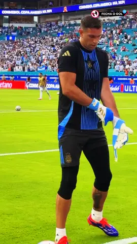 Emiliano Martínez - Argentina 🔵⚪🇦🇷 ♦️ Clique em 𝙎𝙀𝙂𝙐𝙄𝙍 📲 ------------------ ⁣⁣⁣⁣⁣⁣⁣⁣⁣⁣⁣⁣⁣ ⁣⁣⁣⁣⁣⁣⁣⁣⁣ ----------------------------- ⁣⁣⁣⁣⁣⁣⁣⁣⁣⁣⁣⁣ ⁣⁣⁣⁣⁣⁣⁣⁣⁣⁣ ----------- ♦️ 𝘾𝙤𝙢𝙥𝙖𝙧𝙩𝙞𝙡𝙝𝙚 🤳 ------------------ ⁣⁣⁣⁣⁣⁣⁣⁣⁣⁣⁣⁣⁣ ⁣⁣⁣⁣⁣⁣⁣⁣⁣ ----------------------------- ⁣⁣⁣⁣⁣⁣⁣⁣⁣⁣⁣⁣ ⁣⁣⁣⁣⁣⁣⁣⁣⁣⁣ ----------- ♦️ 𝘾𝙡𝙞𝙦𝙪𝙚 2 𝙭 🤍 ------------------ ⁣⁣⁣⁣⁣⁣⁣⁣⁣⁣⁣⁣⁣ ⁣⁣⁣⁣⁣⁣⁣⁣⁣ ----------------------------- ⁣⁣⁣⁣⁣⁣⁣⁣⁣⁣⁣⁣ ⁣⁣⁣⁣⁣⁣⁣⁣⁣⁣ ----------- ♦️ Deixe o seu 𝘾𝙤𝙢𝙚𝙣𝙩𝙖́𝙧𝙞𝙤 🗯️ ------------------ ⁣⁣⁣⁣⁣⁣⁣⁣⁣⁣⁣⁣⁣ ⁣⁣⁣⁣⁣⁣⁣⁣⁣ ----------------------------- ⁣⁣⁣⁣⁣⁣⁣⁣⁣⁣⁣⁣ ⁣⁣⁣⁣⁣⁣⁣⁣⁣⁣ ----------- ♦️ Ative o 𝙋𝙤𝙨𝙩 notificação 📢 ------------------ ⁣⁣⁣⁣⁣⁣⁣⁣⁣⁣⁣⁣⁣ ⁣⁣⁣⁣⁣⁣⁣⁣⁣ ----------------------------- ⁣⁣⁣⁣⁣⁣⁣⁣⁣⁣⁣⁣ ⁣⁣⁣⁣⁣⁣⁣⁣⁣⁣ ----------- ⚙️ Tags #goleiro #keeper #goalie  #portero #futebol #Soccer #goalkeeper #keepers #goalkeepersaves #keepersport #goalkeepermotivation #goalkeepersave #goalkeepertrainer #gkgloves #goalkeeperworld #goalkeepergloves #goalkeepersdoitbest #gkunion #goalkeeperlife #goalkeeping #goalkeepercoaching #portero #porteros #torwart #gardien #portiere #вратарь #football #martinez #dibumartínez #argentina #argentina🇦🇷 #argentinacampeon 