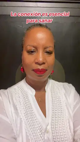 La conexión da a luz a la sanación. Al presenciar nuestra experiencia interior y la vida de quiénes estén en nuestro entorno logramos tomar más decisiones que le hacen honor a vivir. #jornadadeldesgastealafelicidad #sanarencomunidad #conexion 