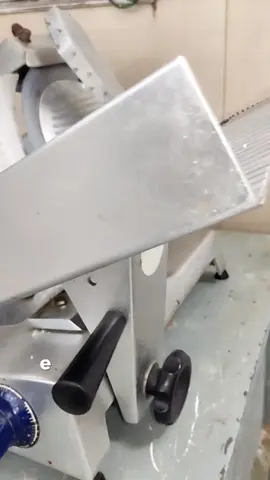 🛠️ Hoje no MHD Manutenção, estamos cuidando de uma fatiadora de padaria! 🍞⚙️ A manutenção preventiva é essencial para garantir a durabilidade e a eficiência dos seus equipamentos. Não deixe para depois, previna problemas e mantenha sua operação rodando sem interrupções! 👉 Inscreva-se no nosso canal para mais dicas e tutoriais sobre manutenção e automação! 🔧🔌 #manutenção #fatiadoradepão #padaria #equipamentosindustriais #manutençãopreventiva #segurança #eficiência #dicasdeouro #mecânica #elétrica #equipamentoscomerciais #automação #projetosemanutenção #MHDManutenção #reparos #manutençãoindustrial #serviçosprofissionais #tutorial #dicaspráticas #tecnologia 