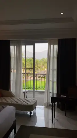 One quiet morning at Plataran Borobudur☁️💭🤍     #RoomTour #hotel #borobudur #jawatengah #indonesia #traveltiktok #wonderfulindonesia #fyp #viral 