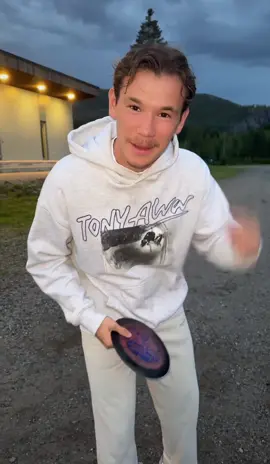 Who else is playing it?? Btw yes i watch love island…. Dont judge me😂 #reem #foryou #discgolf 