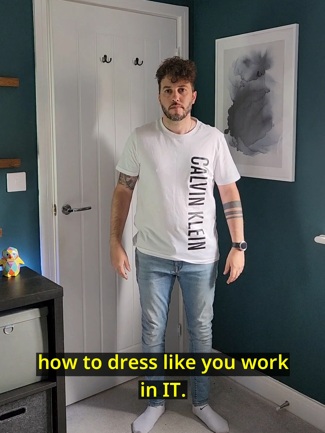 How to dress like you work in IT #itsupport #itsupportlife #office #officelife #techtok #geek #nerd #sysadmin #clothing #officehumor #fyp