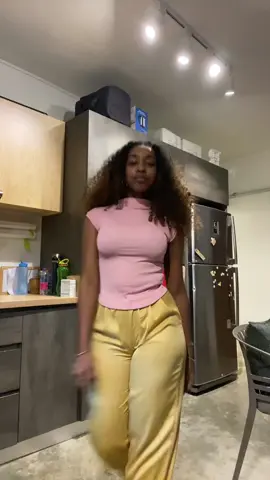 Outfit of the day ! ❤️‍🔥 #mru🇲🇺 #blackgirlmagic #islandgirl🌺 