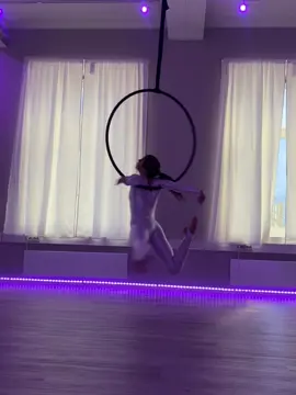 aerial hoop spin to a magical song🪩 #aerialhoop #dance #aerials 