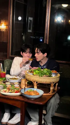 ว๊ายยย หนุ่มเหนือเค้าหวานกันจังเลย Cr. natalie_lie_ 🙇🏼‍♀️ #โมเม้นเก่งน้ำปิง#โมเม้นเก่งน้ําปิง #nampingster#เก่งน้ำปิง #น้ำปิงนภัสกร #harit_keng @Harit_keng @nampingster 