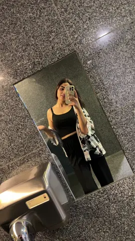 To Tunisie✈️❤️ Go home🥺 #travel #aéroport #toulouse #Blagnac #tunisia🇹🇳 